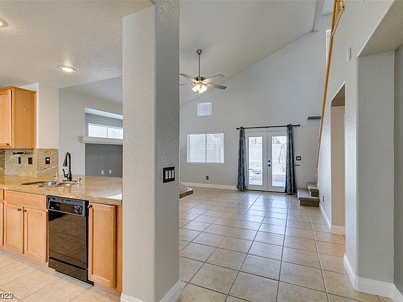 3rd image of 5835 Watercolor St