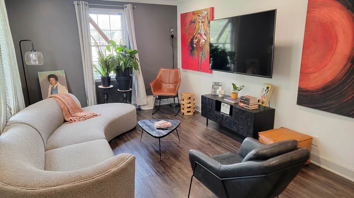 3 bed, 1600 sqft, $2,200 — Photo 3