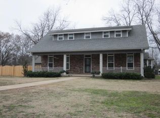 615 N Front St, Dardanelle, AR 72834