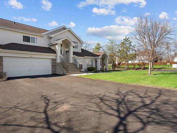 2nd image of 1305 Spencer Ln #1305