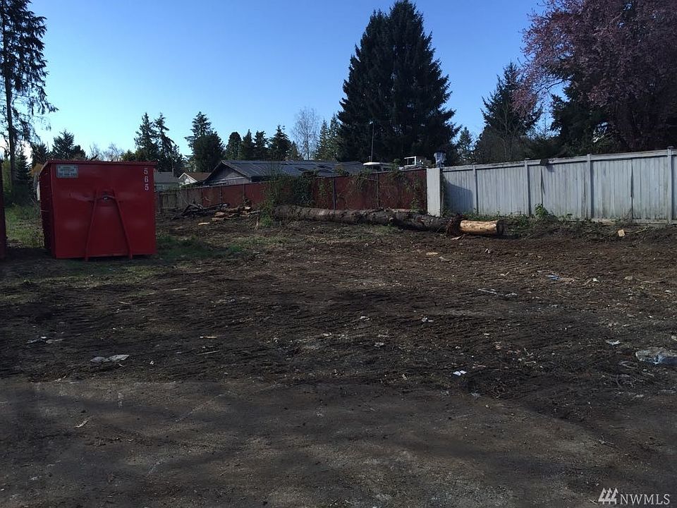 2nd image of 22518 Meridian Ave S