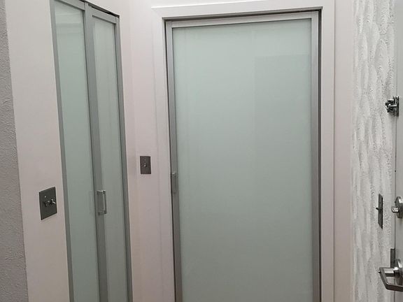 3rd image of 420 W Ontario St APT 403