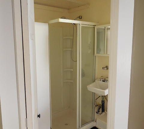 4th image of 923 20th St APT 5
