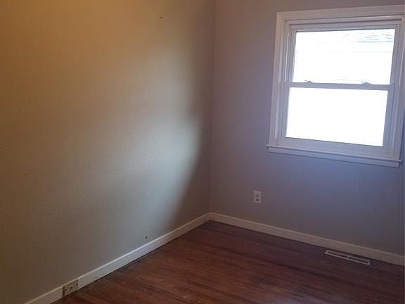 4th image of 2815 Nettie St