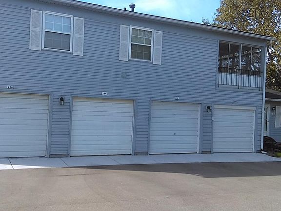 3rd image of 282 Lake Village Dr