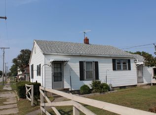 109 W 2nd St, Reynolds, IN 47980