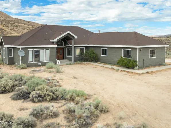 230 Descanso Ln, Sparks, NV 89441