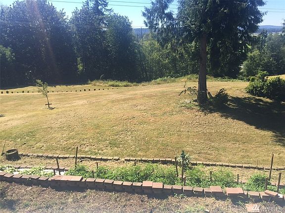 2nd image of 10510 76th Dr NE