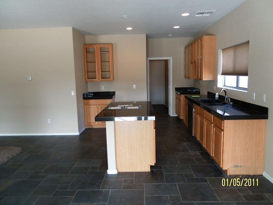 2nd image of 1105 E Winchester Pl