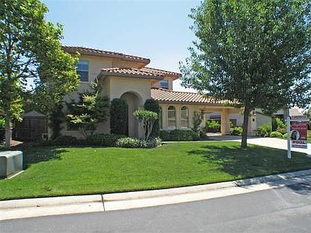 1st image of 3815 Sylvan Dr