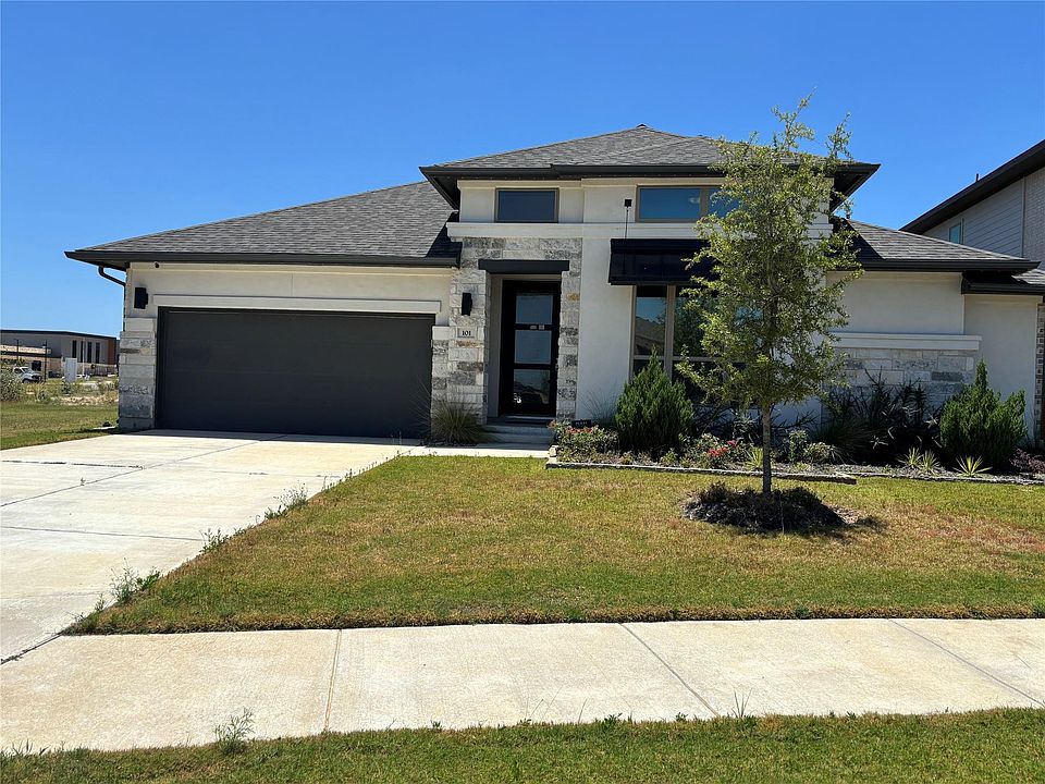 1st image of 101 Gary Wayne Dr
