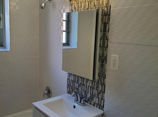 192-16 71st Cres, Fresh Meadows, NY 11365