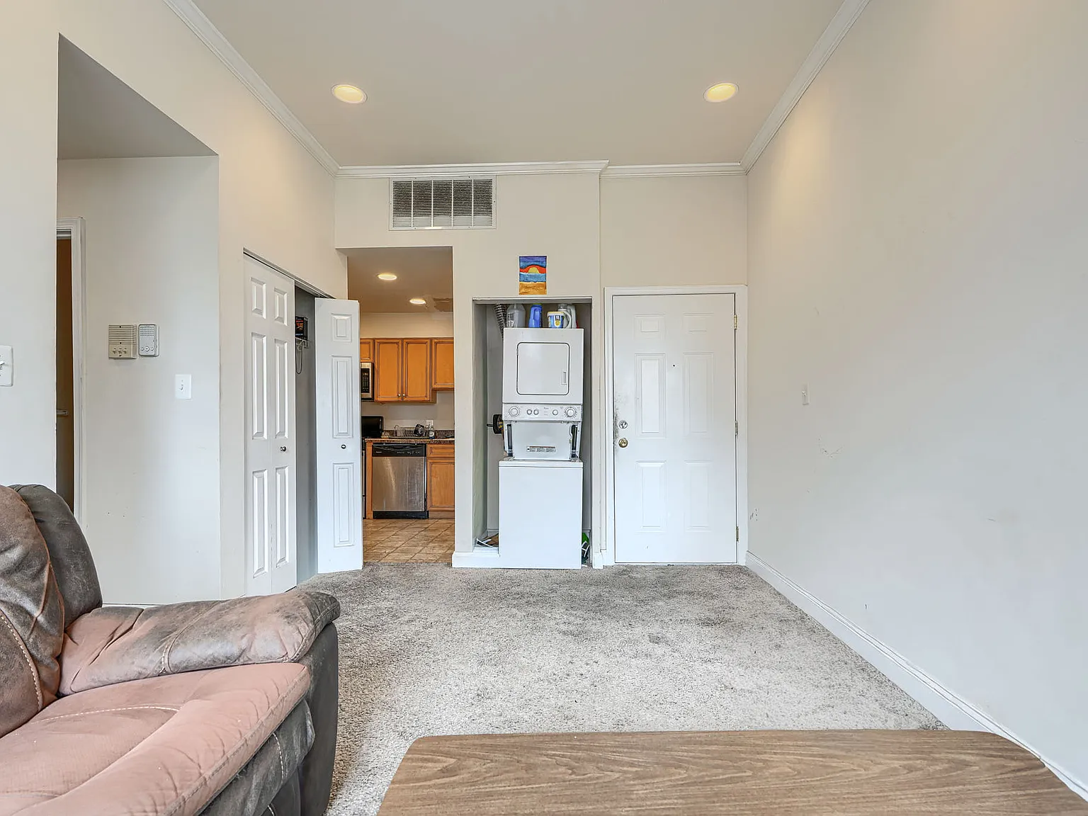 3 bed, 1.5 bath, 800 sqft, $1,750 — Photo 4
