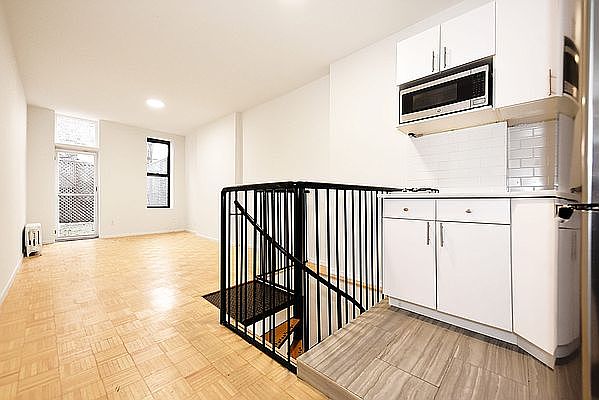 1st image of 27 Jones St APT 1D