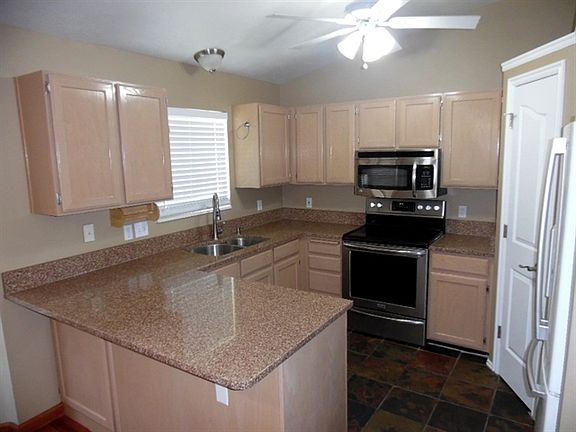 4th image of 5046 W Lemar Way