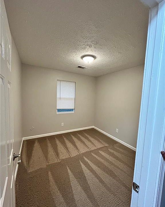1st image of 7066 Oakhill Cir