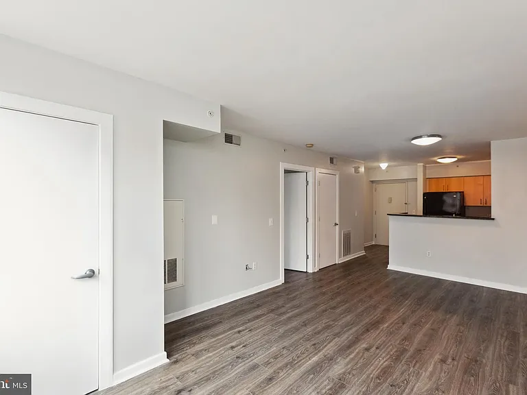 1000 New Jersey SE #316 — Photo 12