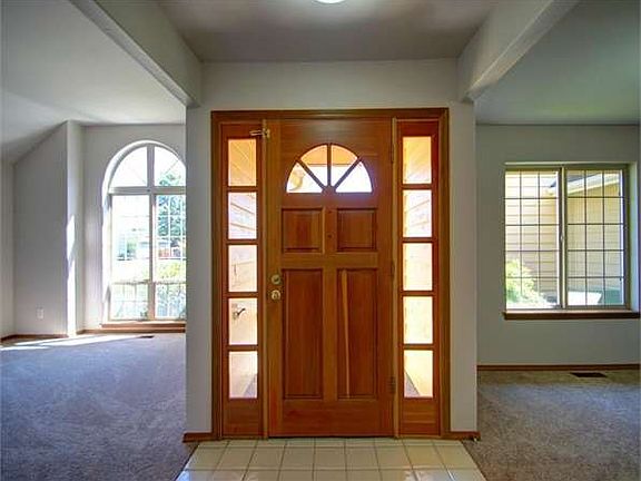 5th image of 806 Cultus Mountain Dr