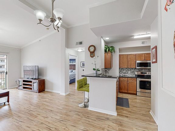 2nd image of 330 Las Colinas Blvd #414