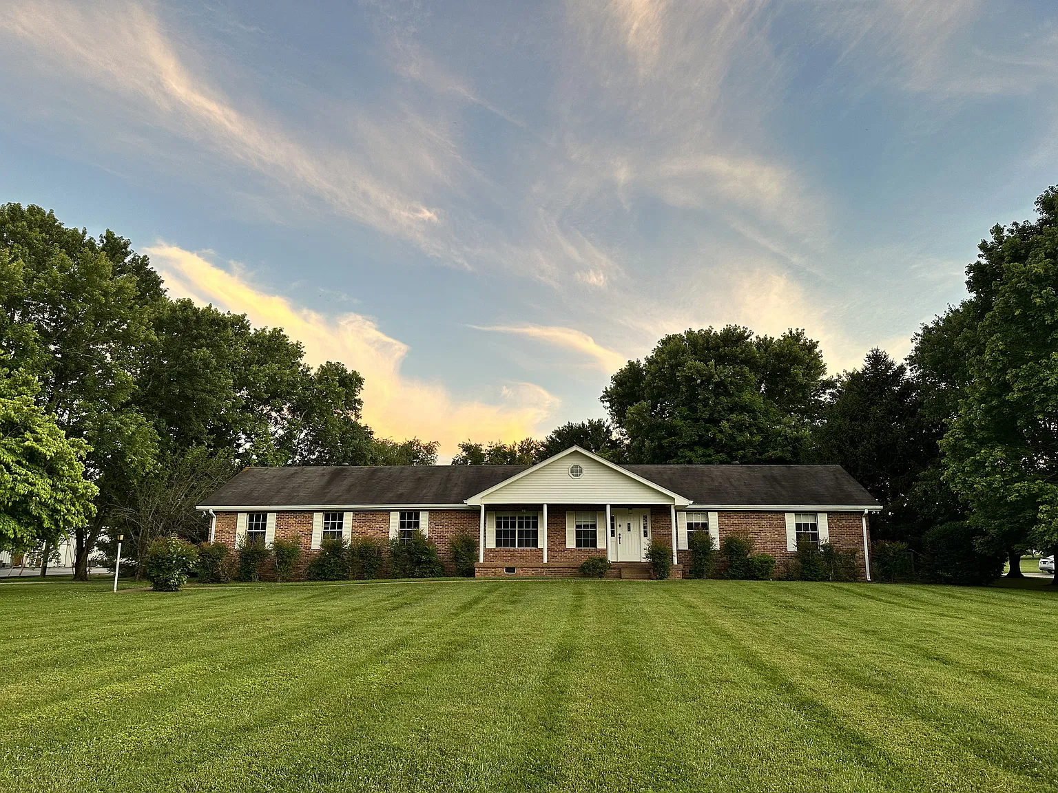 3 bed, 1411 sqft, $3,000 — Photo 1