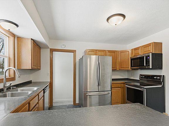 4th image of 6631 Elmwood Dr