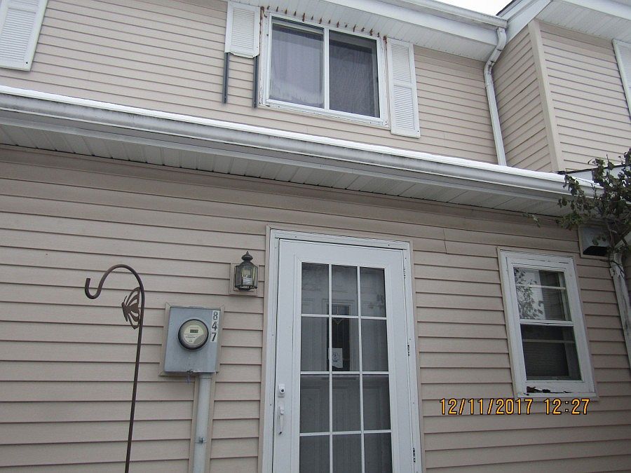 1st image of 847 Woodgate Dr #114