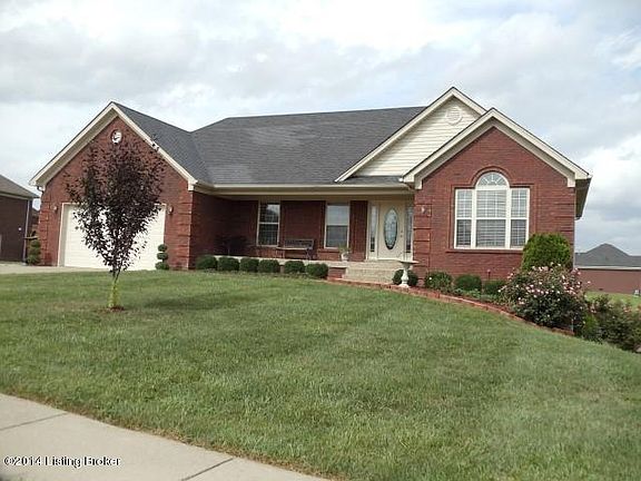 2nd image of 246 W Woodlake Cir