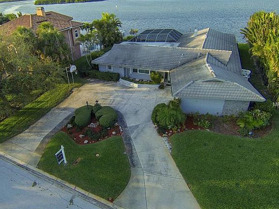 5th image of 2243 Mermaid Point NE