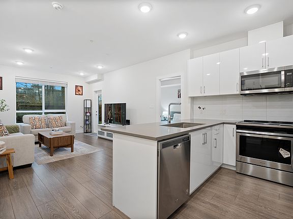 5th image of 15351 101st Ave #113