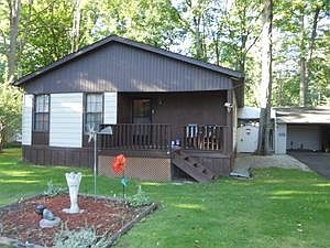 1st image of 8670 Pine Ct