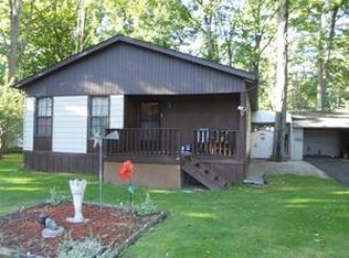 8670 Pine Ct, Clio, MI 48420