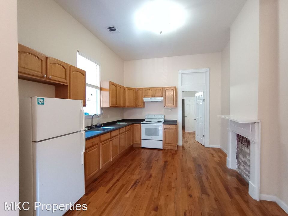 1st image of 1677 N Broad St