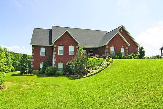 2nd image of 413 Eli Dr