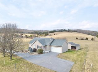 179 Robin Ln, Peterstown, WV 24963