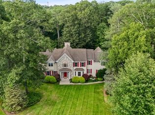 1 Mayfair Ln, Andover, NJ 07821