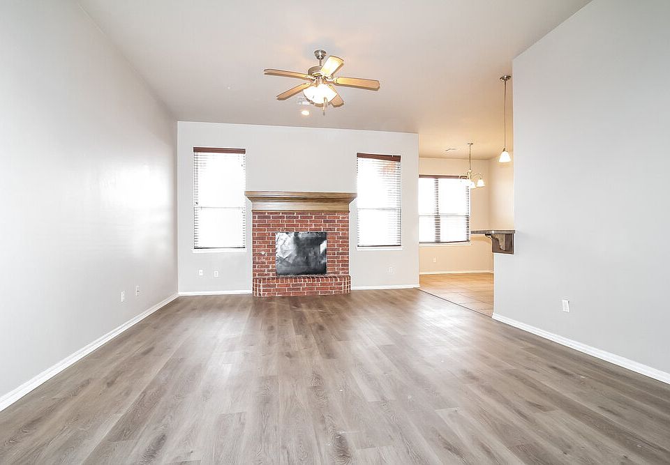 2004 NE 32nd St, Moore, OK 73160 | Zillow