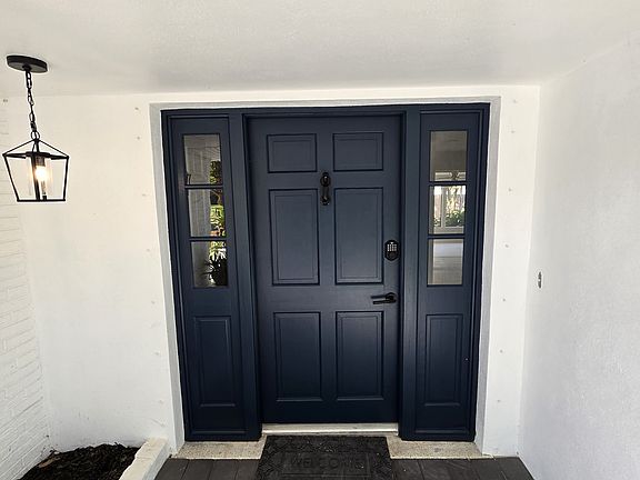 3rd image of 312 Banyan Way