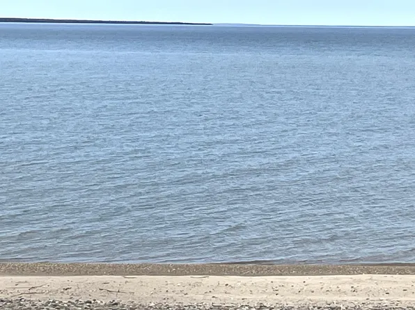 23 Us, Cheboygan, MI 49721