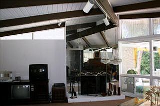 2nd image of 402 N Farrell Dr