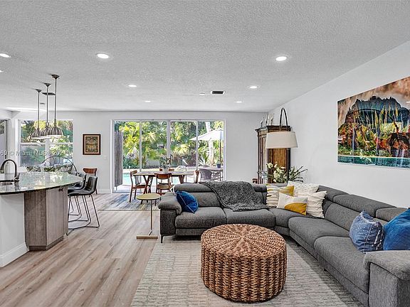 4th image of 2069 Chagall Cir