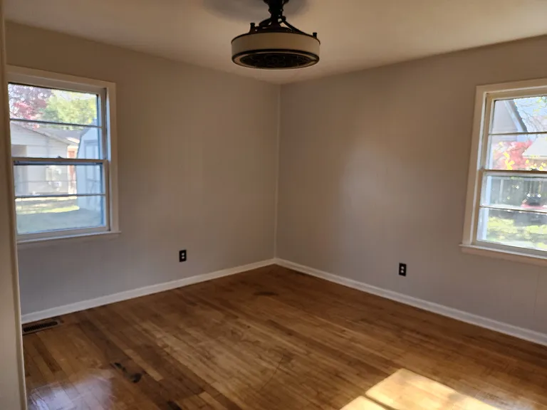 230 Vineland Dr — Photo 6
