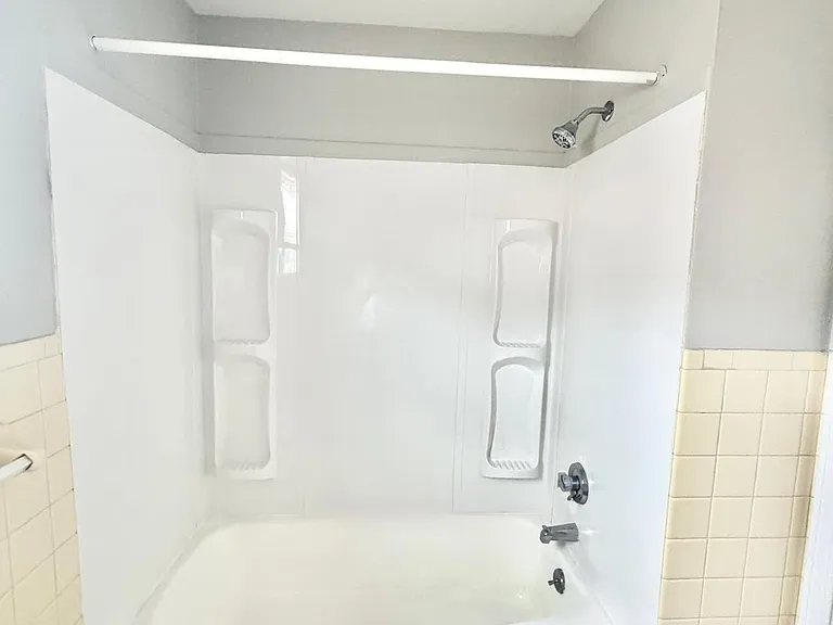 451 Main St #4C — Photo 4
