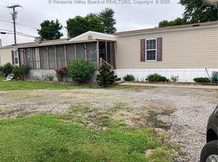 45 Roush Ferrel Dr, Point Pleasant, WV 25550