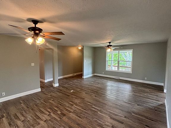 3rd image of 7617 Temple Acres Dr