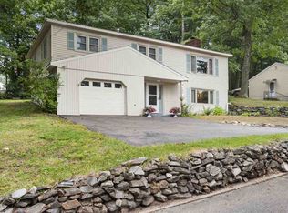 12 Oakdale Ave, Nashua, NH 03062