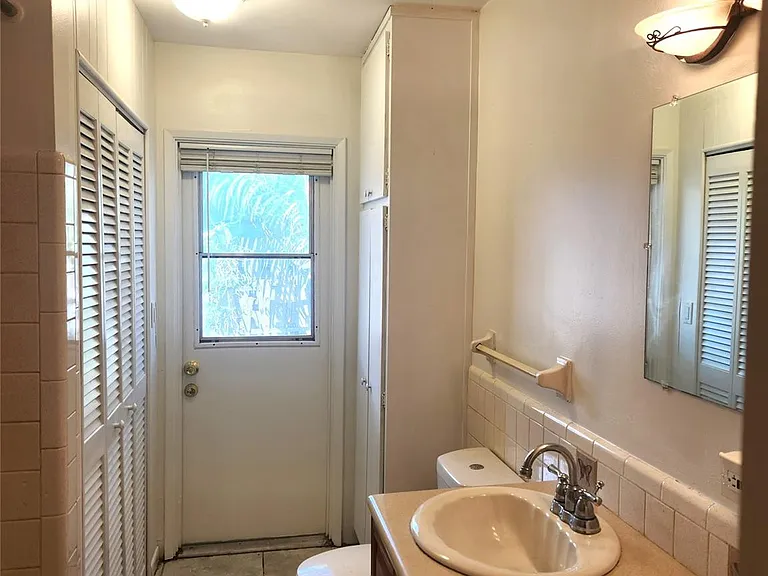 1620 NE 20th Ave #2 — Photo 17