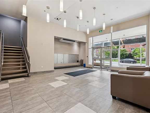 5th image of 280 Lester St #618