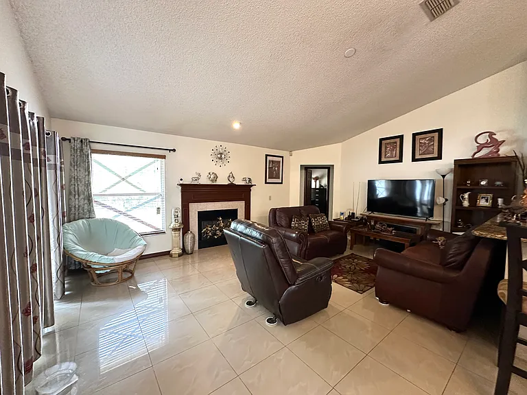 12444 Braxted Dr — Photo 4