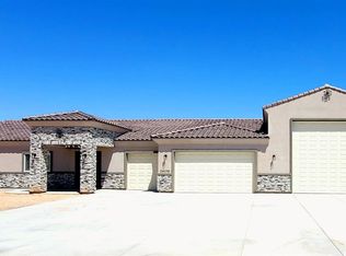 24036 W Cavedale Dr, Wittmann, AZ 85361
