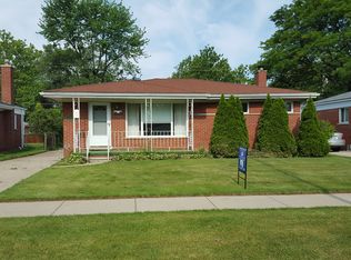 8287 August Ave, Westland, MI 48185